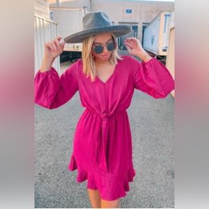 Vneck dress with slight balloon sleeve, flounce ruffle hem
